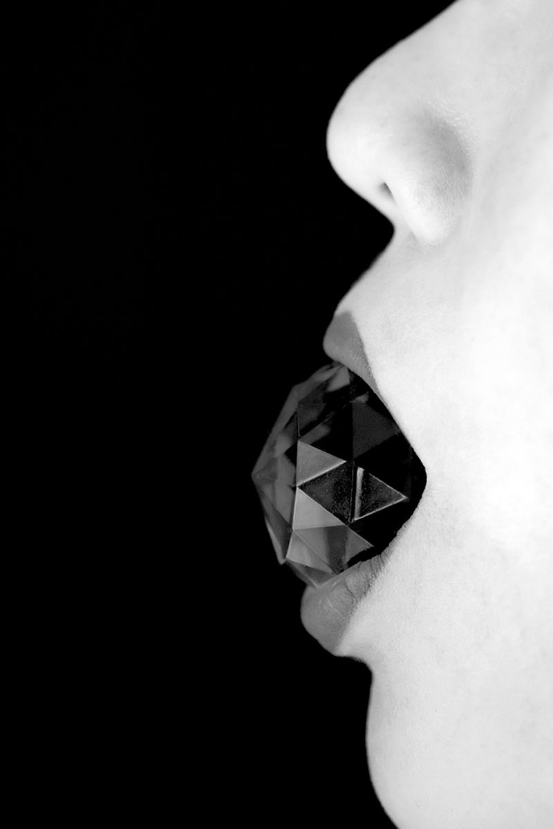 © Axel Calvet - Image from the LISTEN TO THE STRANDED SOULS photography project