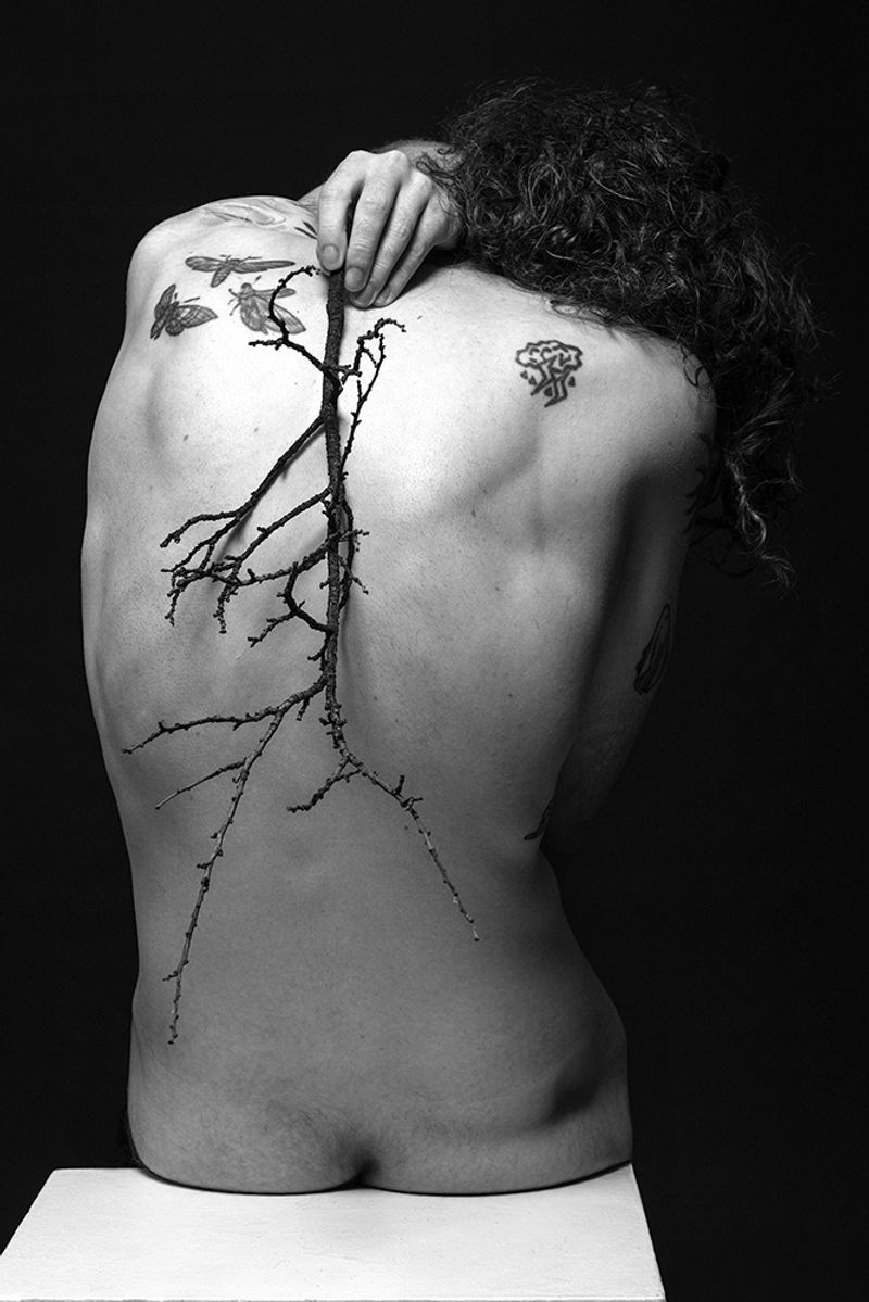 © Axel Calvet - Image from the LISTEN TO THE STRANDED SOULS photography project