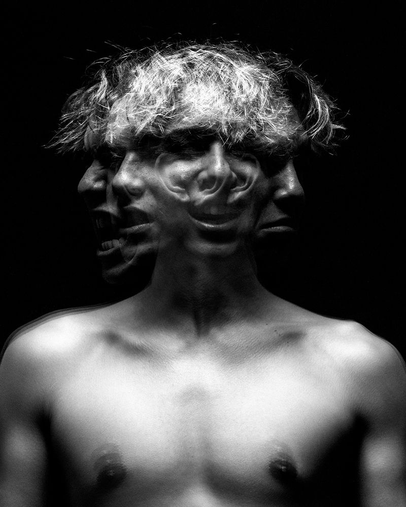 © Axel Calvet - Image from the LISTEN TO THE STRANDED SOULS photography project