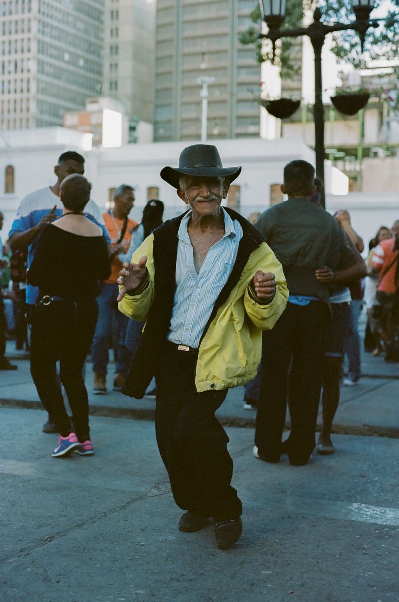 © jose Menendez - Image from the "Los pasos prohibidos" (the forbidden moves) photography project