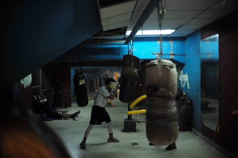 © jose Menendez - Image from the "Con el jab alante" (With the jab forward) photography project