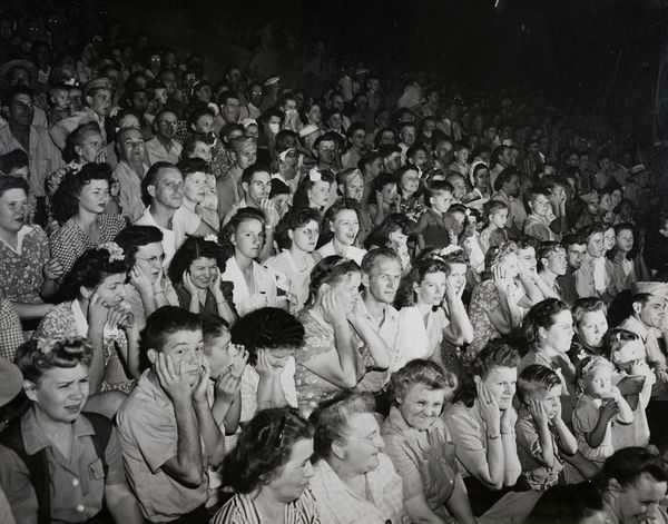 © Melissa Catanese - Crowd #1