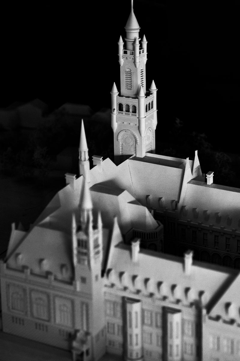 © Rafael Roncato - Image from the A Knife All Blade photography project