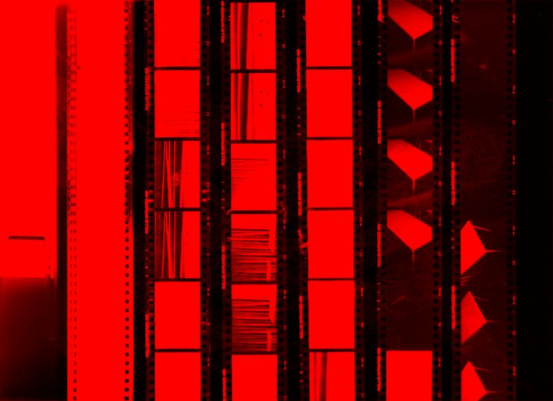 © Rafael Roncato - Image from the The Wireless Anatomy of Man photography project