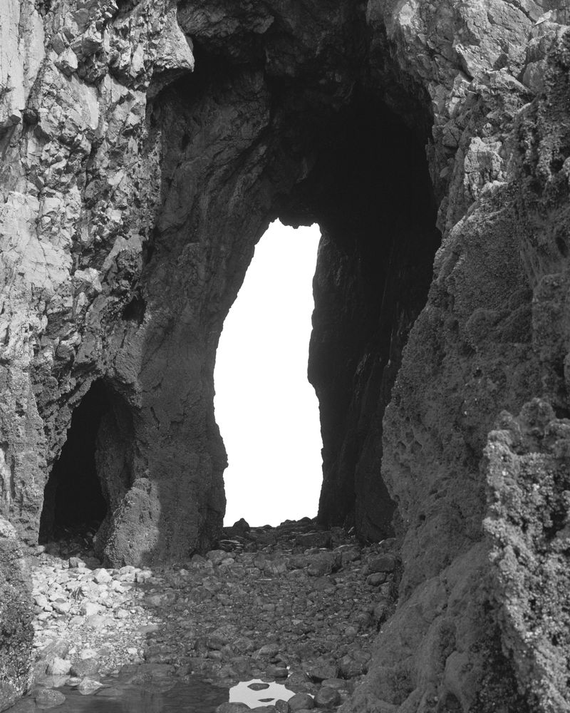 © Benjamin Waters - Image from the You brought me here and I showed you my ceiling photography project