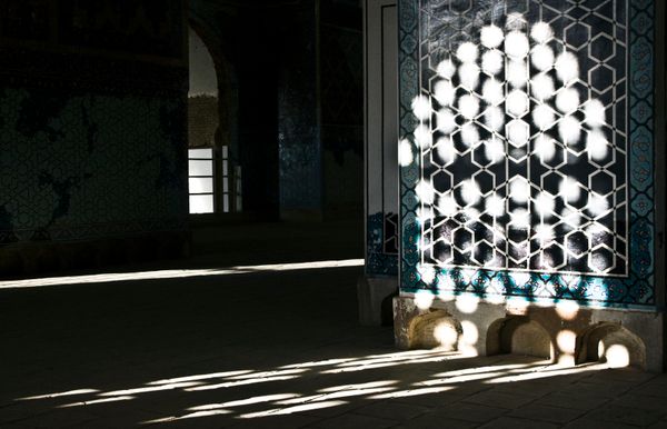 © Aslan Noorghasemi - Image from the Once upon a time, Tabriz photography project