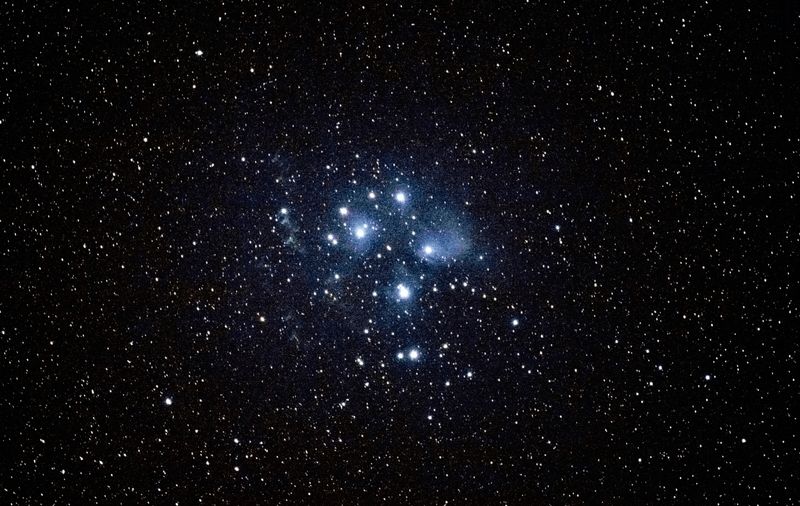 © Aslan Noorghasemi - Pleiades (M45) in Taurus, Canon EOS 350D, 300mm, 50*10s, ISO 1600