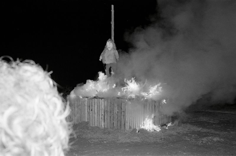 © Giulia Thinnes - Burning the witch