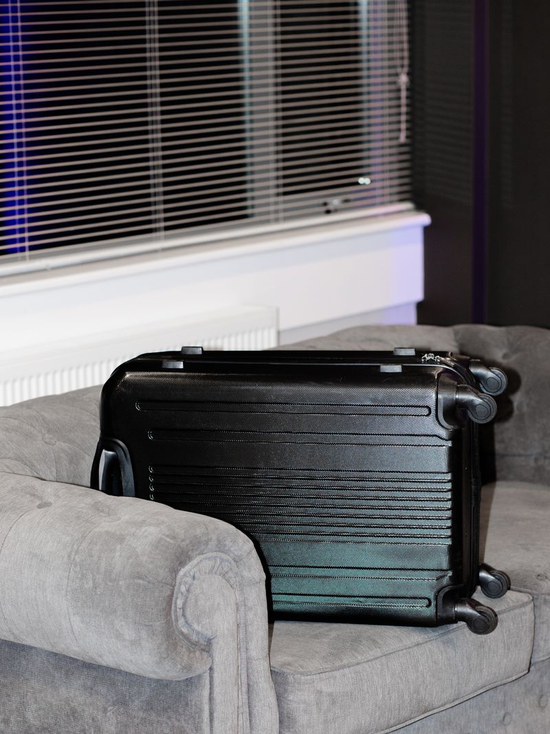 ©   - (Emotional) baggage