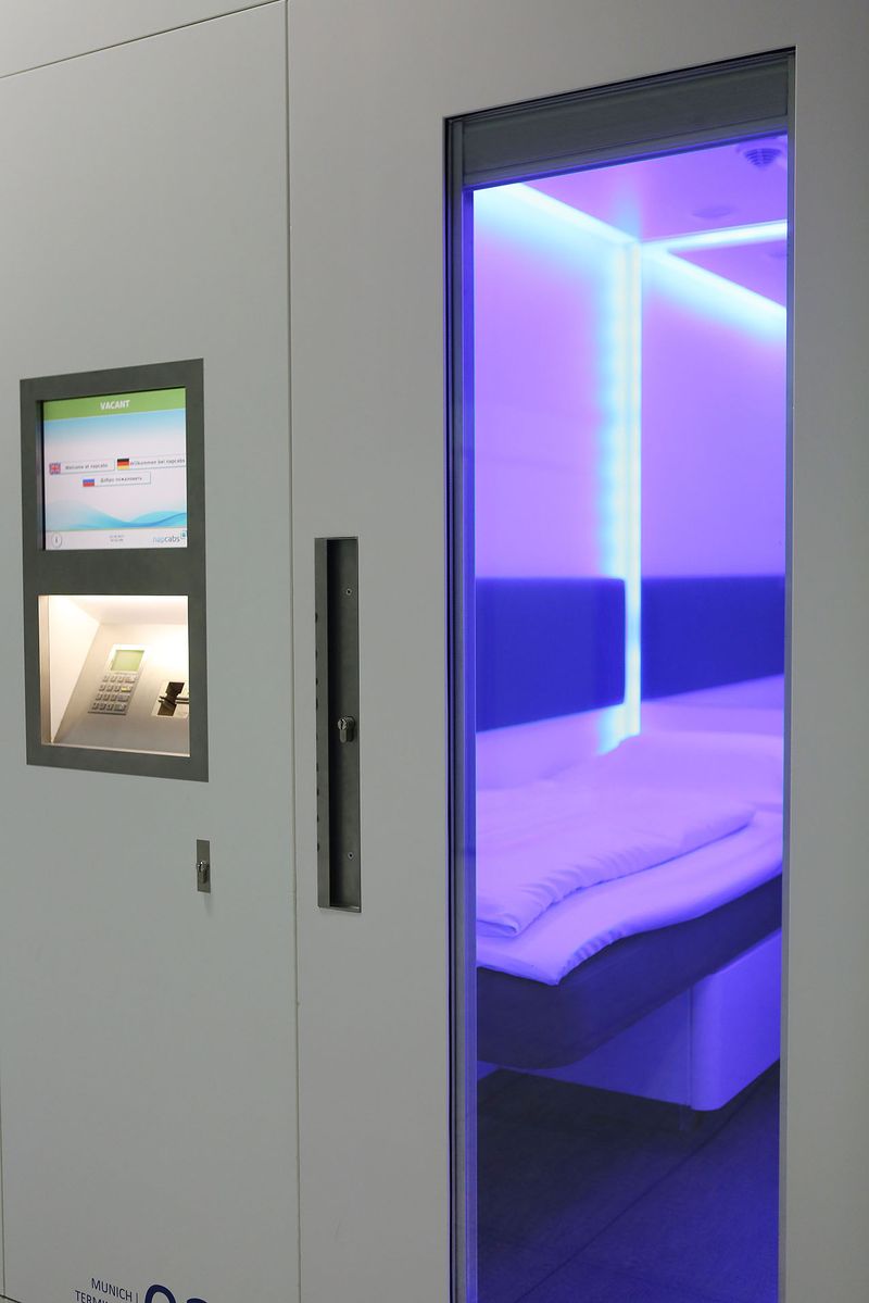 © Adelaide Di Nunzio - Image from the Gold Cathedral photography project