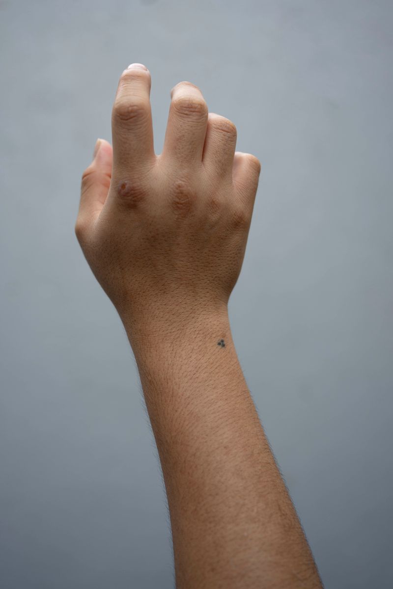 © Blast Delphine - Image from the THE LABYRINTH OF SHADOWS photography project