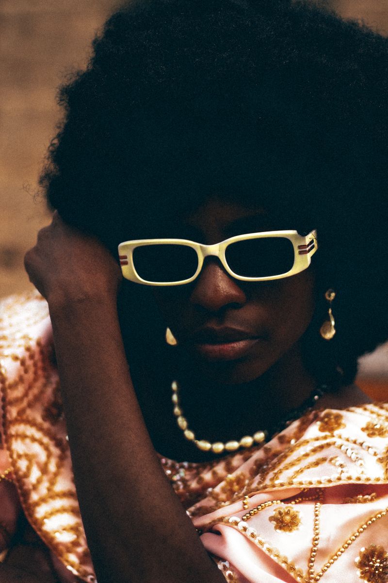 © ESSA - Aka Ochie (Old hand).