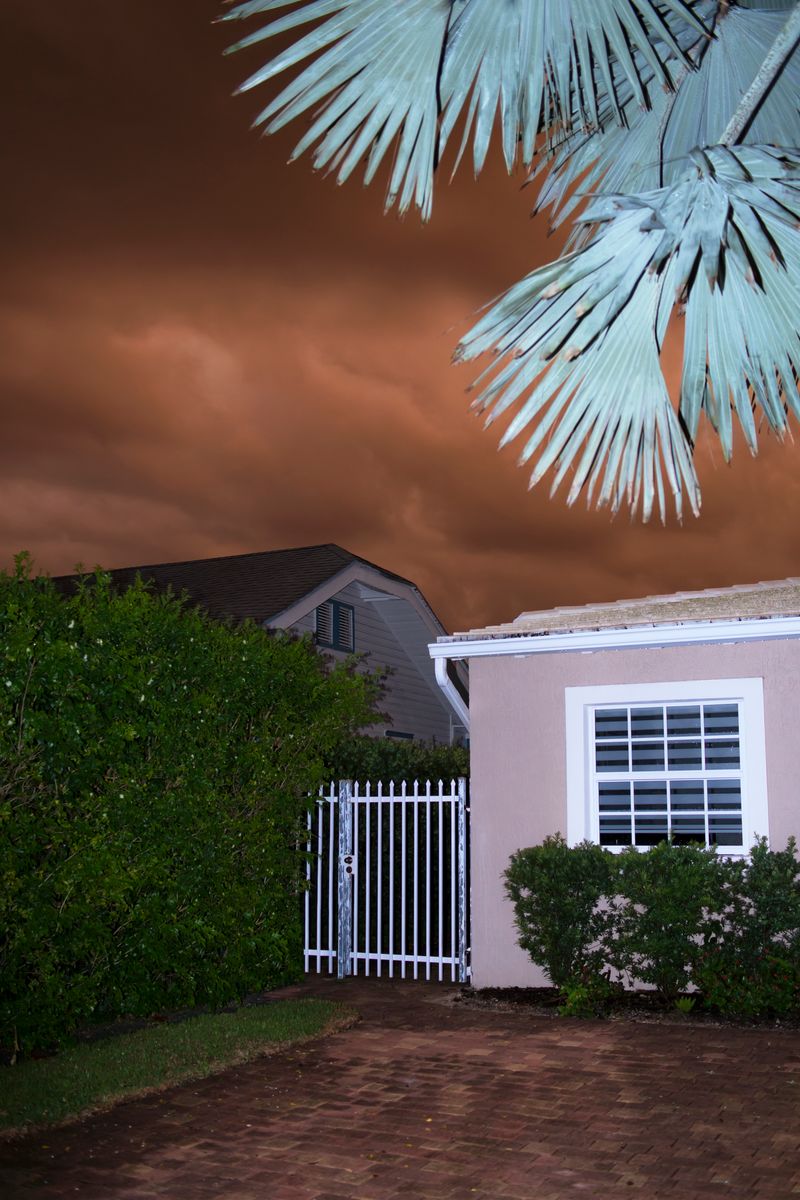 © Javier Kaplan - Image from the sleep paralysis photography project