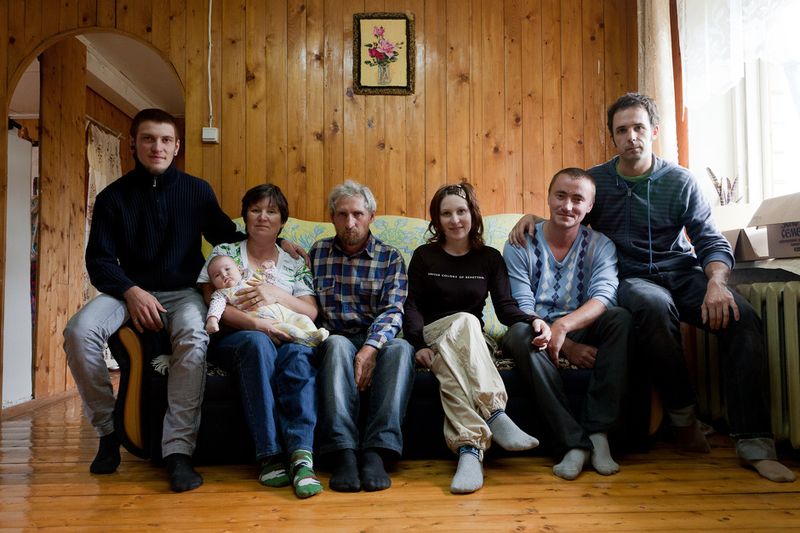 © Daniel Halasz - Image from the Family photography project