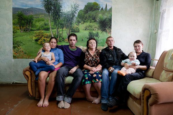 © Daniel Halasz - Image from the Family photography project