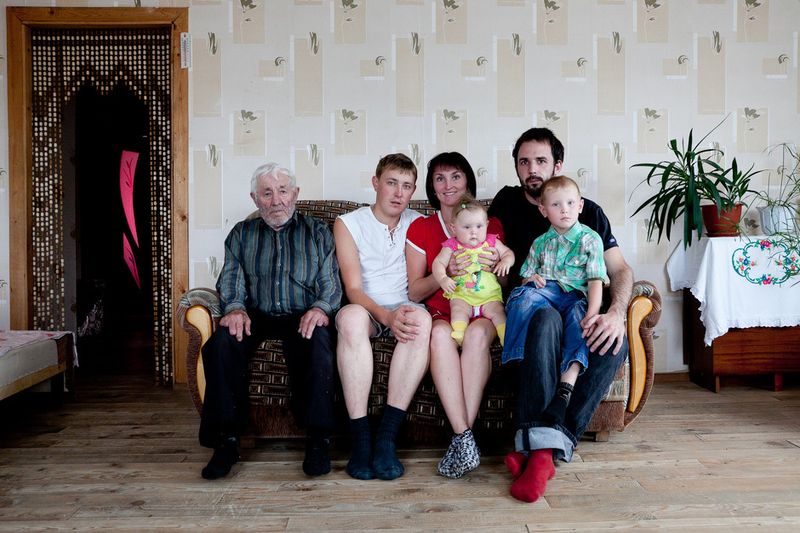© Daniel Halasz - Image from the Family photography project