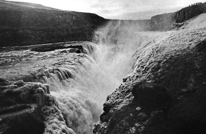 © Eriko Masaoka - Image from the TSUBUTSUMI / 粒神 photography project