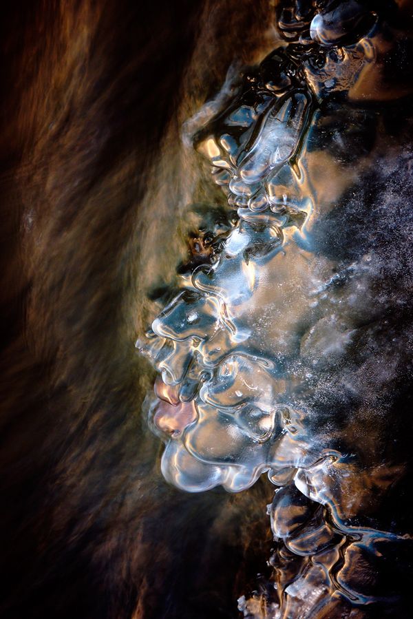 © joi@gugguson.com Gudbjargarson - Roman