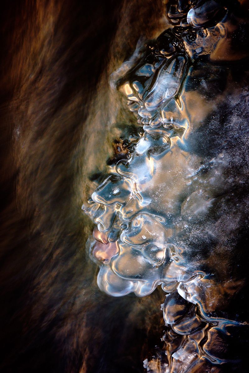 © joi@gugguson.com Gudbjargarson - Roman