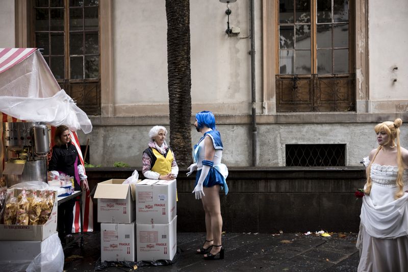 © Alice Pastorelli - Francesco and his sister during a comix festival.
