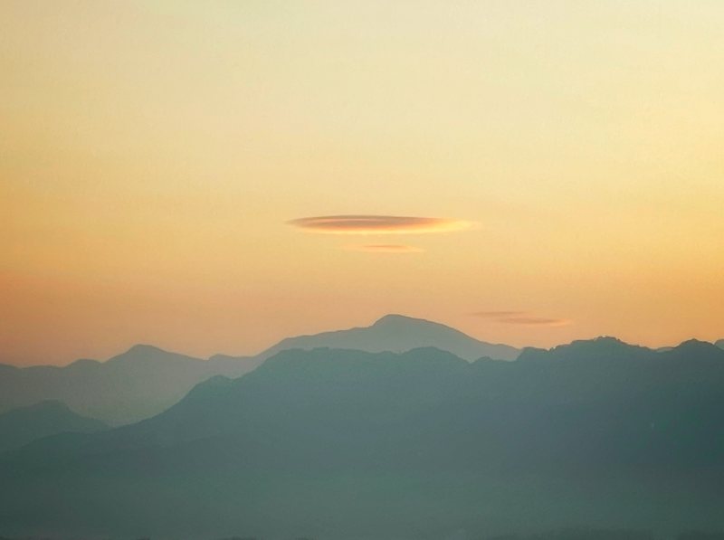 © Yu Hsuan Chang - Image from the ILandscape 路邊打卡風景 photography project