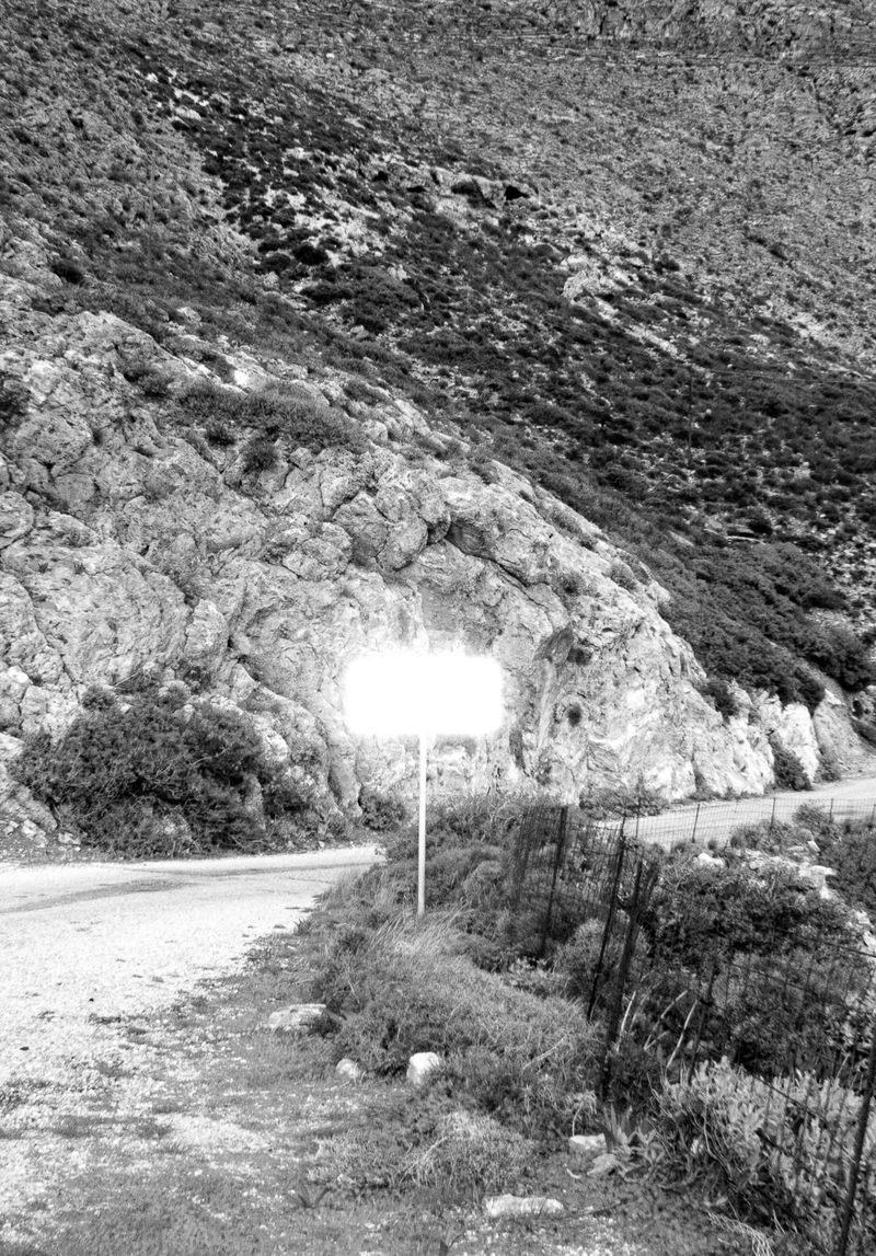 © Sofia Lambrou - Sign leading to Panagia Chozoviotissa.