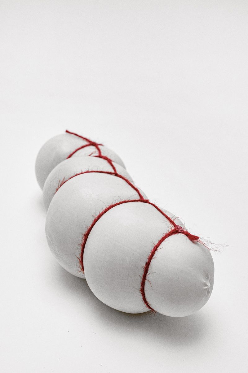 © Bella Cardim - Image from the Beyond the Body:Unraveling the Ties Between Food, Feeling, and Form photography project