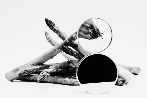 © Bella Cardim - Image from the Beyond the Body:Unraveling the Ties Between Food, Feeling, and Form photography project