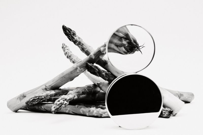 © Bella Cardim - Image from the Beyond the Body:Unraveling the Ties Between Food, Feeling, and Form photography project