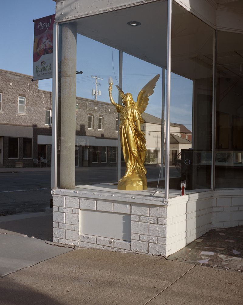 © Fiona Veronique - A Golden Beacon