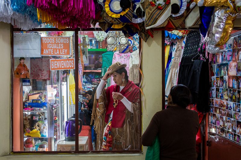 © Eduardo Leal - Image from the Cholita's Rise photography project