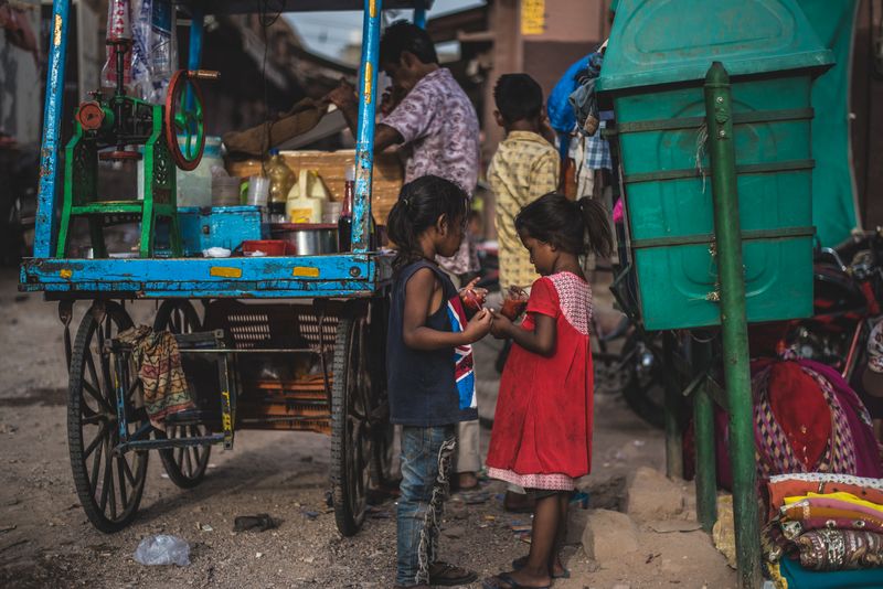 © Ploy Suphalak Phutpheng - Image from the Kids of the Blue City photography project