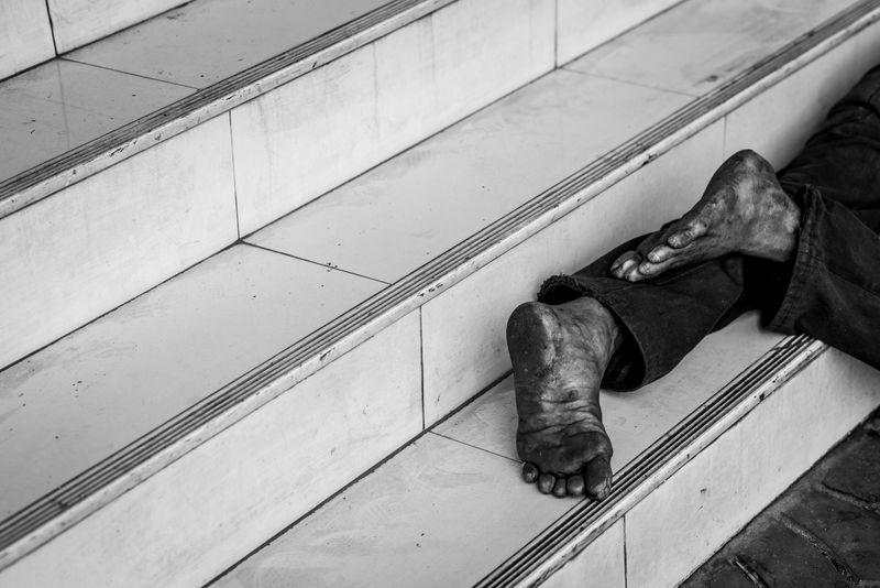 © Ploy Suphalak Phutpheng - Black & White Reality