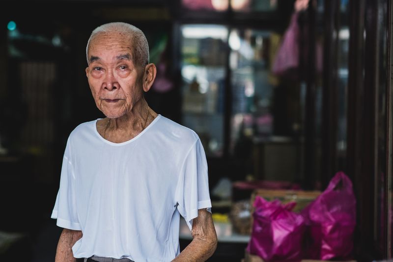 © Ploy Suphalak Phutpheng - Wiseman in Chinatown