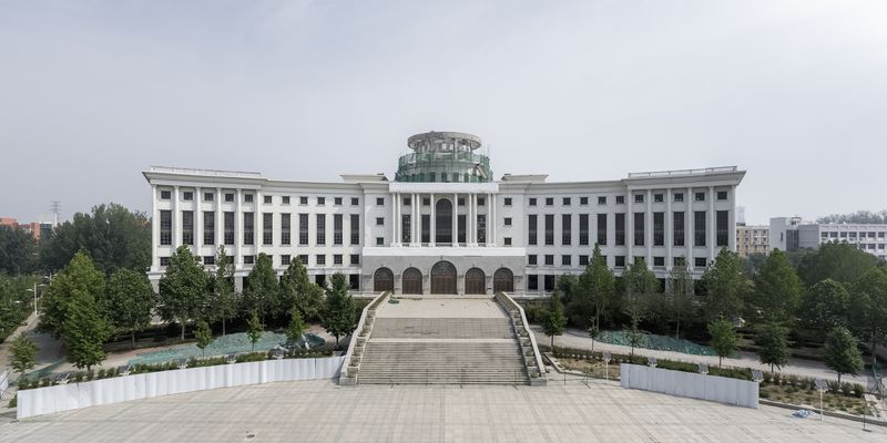 © WU GUOYONG - Image from the China's "White House" photography project