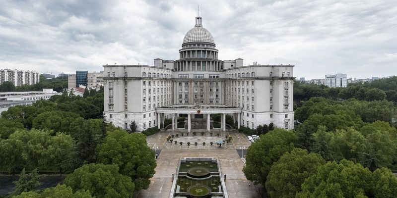 © WU GUOYONG - Image from the China's "White House" photography project