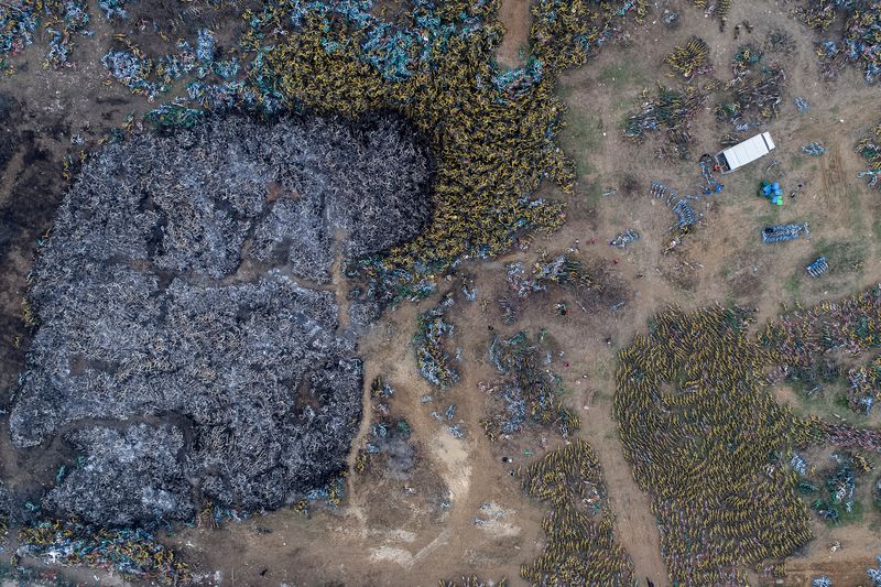 © WU GUOYONG - Image from the No Place to Place photography project