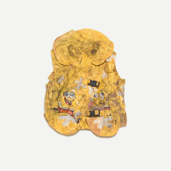 © Gianni Cipriano - Child SpongeBob swim vest left on a vessel that carried refugees across the Mediterranean Sea”. Sicily, 2015
