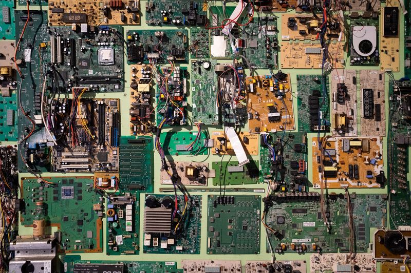 © Paola Chapdelaine - Electronic circuits.