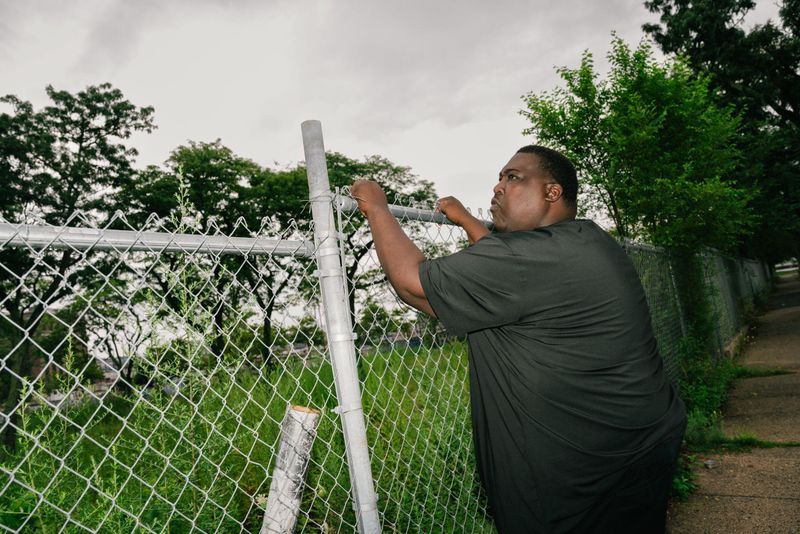 © Paola Chapdelaine - Image from the Tough Love photography project