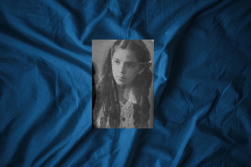 © Glorianna Ximendaz - Image from the Origen: Reclaiming Our Voices, Healing Our Lineage photography project