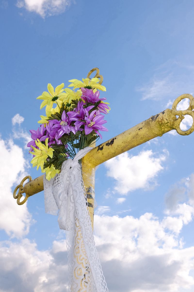 © Lesia Pcholka - Image from the ROADSIDE OBJECTS photography project