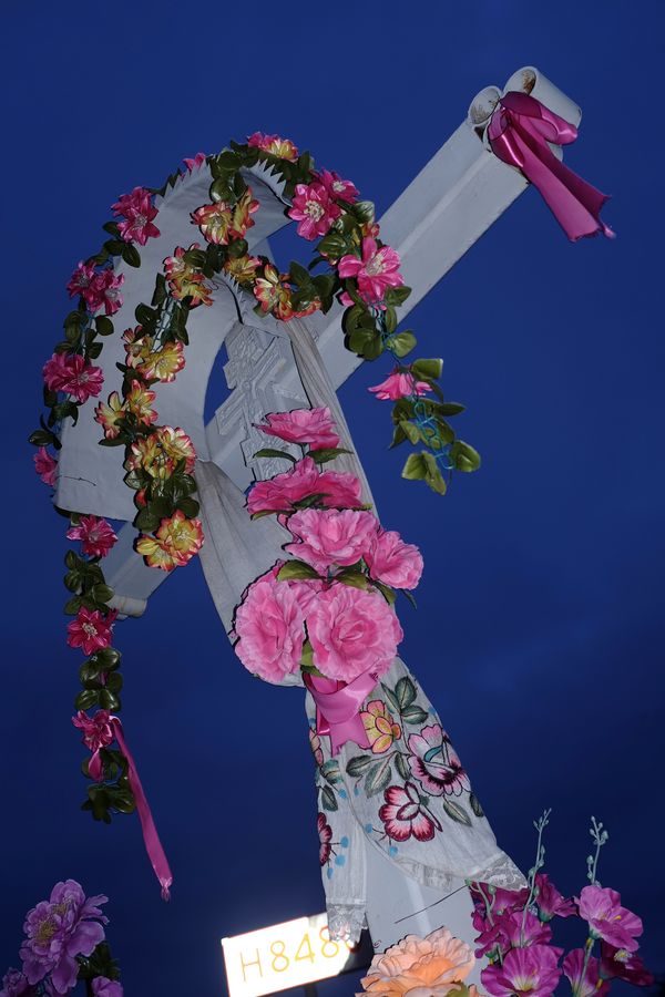 © Lesia Pcholka - Image from the ROADSIDE OBJECTS photography project