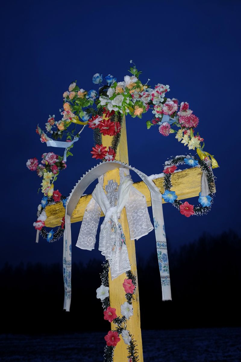 © Lesia Pcholka - Image from the ROADSIDE OBJECTS photography project