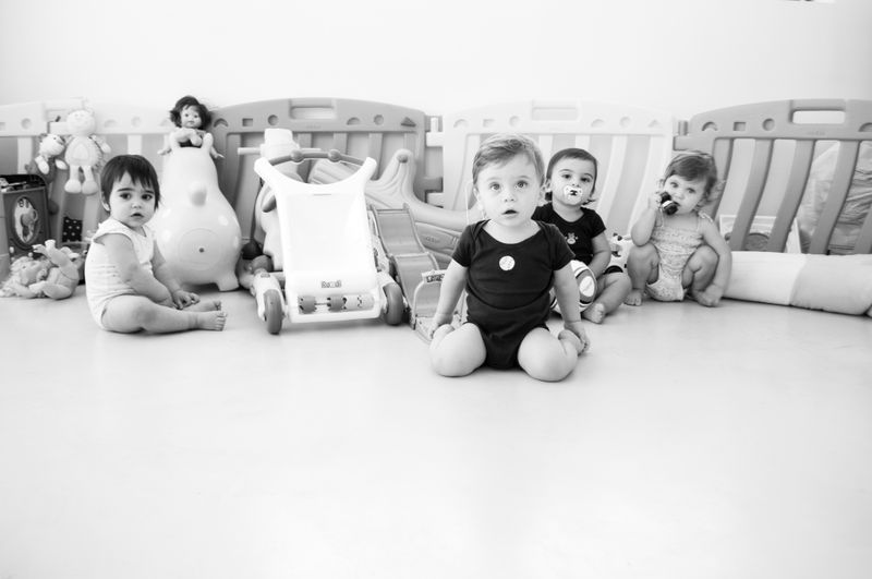 © Madelaine Ekserciyan - One year old. The four of them at home.