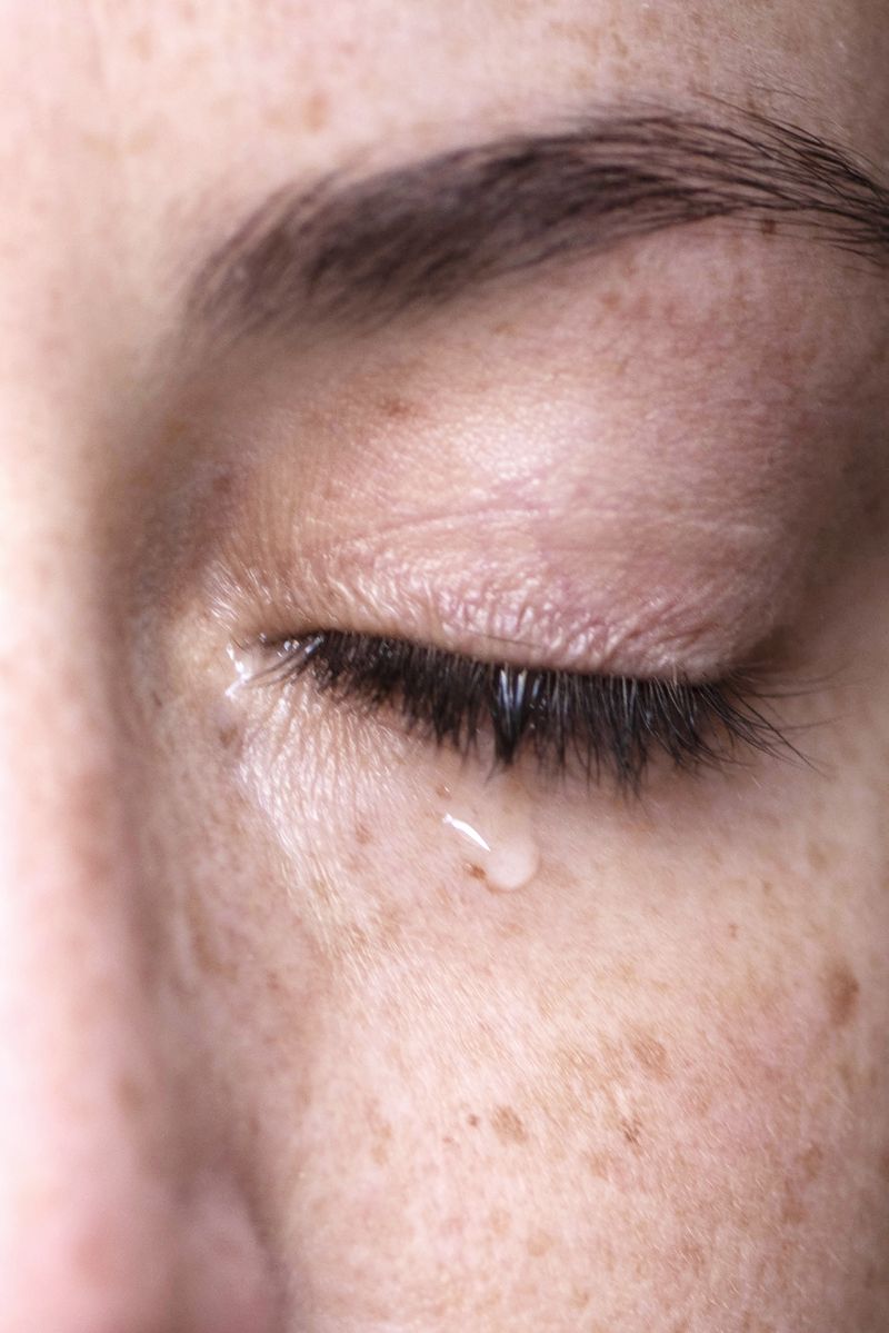 © Madelaine Ekserciyan - Tear from 1kilogram of peled onions.