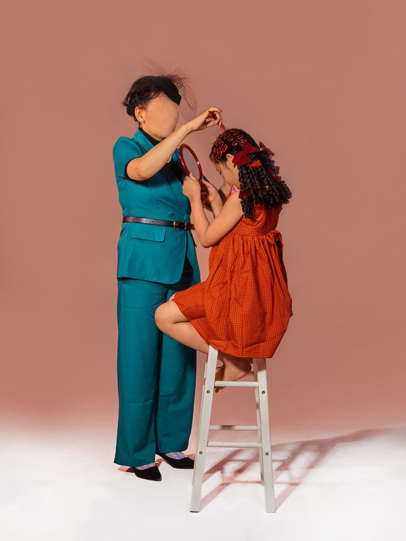 © Hanyi Liu - Image from the The Family Photos photography project