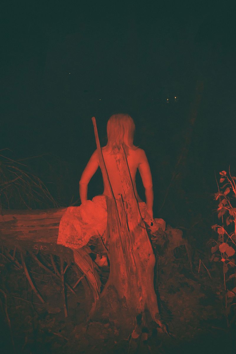 © Anna Biletska - Image from the Between the Lives photography project