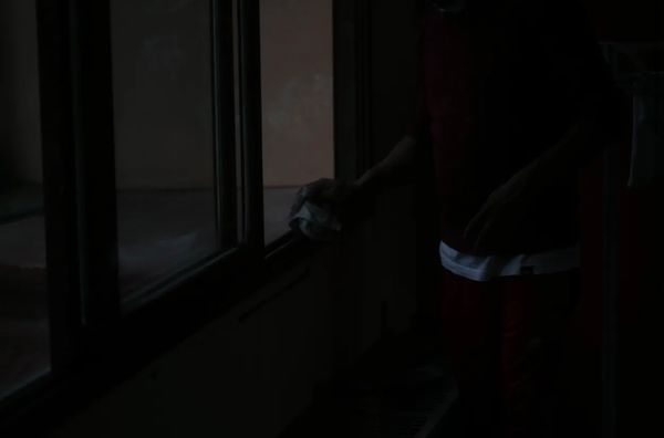 © OLIVER AOUN PHOTOGRAPHER - Image from the LOOK AT WHAT I SEE photography project