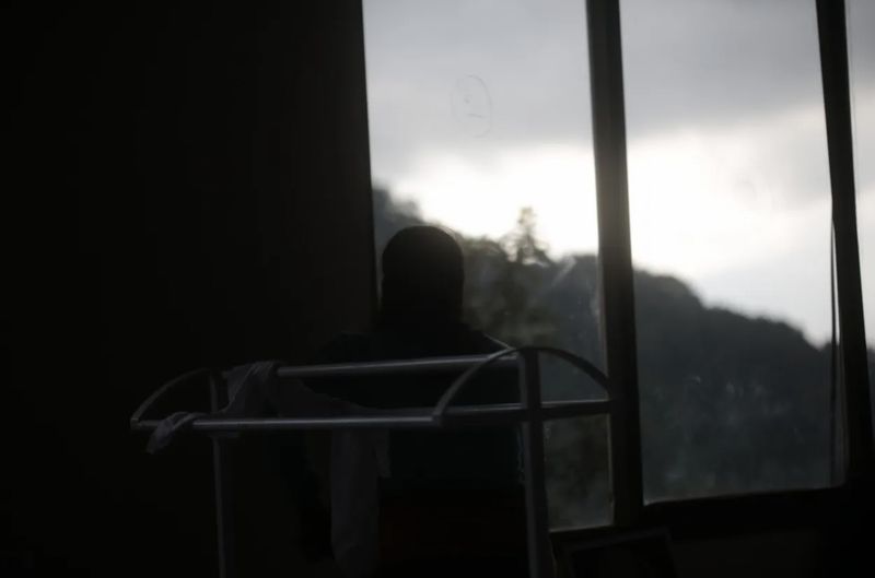 © OLIVER AOUN PHOTOGRAPHER - Image from the LOOK AT WHAT I SEE photography project